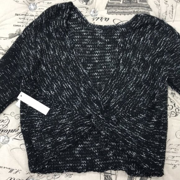 Abound Women's Twist Back Sweater - Picture 5 of 7